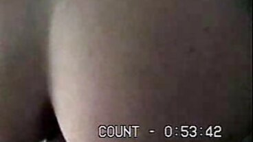Handjob πορνό με την πανέμορφη Julia Ann σεξ πορνο βιντεο από τους Brazzers