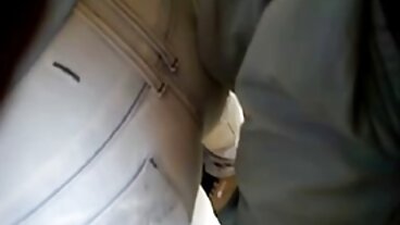 Λαδωμένη σεξ και πορνο ταινία με τον νομάρχη Ινδία Καλοκαίρι από το Nuru Massage