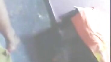 Το Deep Throat porn με την όμορφη Angelina Diamanti σεξ βιντεο πορνο από το Mommy φυσάει καλύτερα
