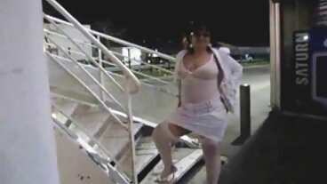 Στοματική βίδα με νομάρχη Lisa Ann από το Tonight's sex πορνο Girlfriend