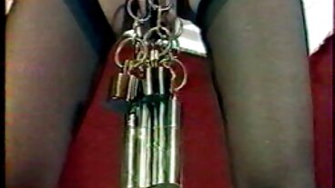 Βίντεο γυμναστηρίου με τις φοβερές Jemma Valentine και Kira Queen από το Reality Kings tsontes me orimes