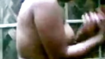 Το Legs On Shoulders είναι γεμάτο με τη δελεαστική Dana DeArmond ζωντανεσ καμερεσ πορνο από τους Brazzers